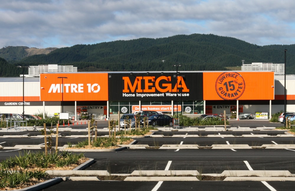 Mitre 10 Mega, Kapiti